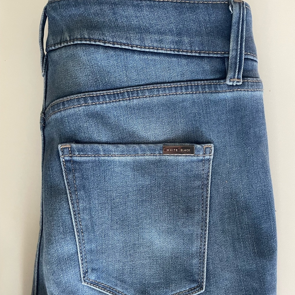 White House Black Market Cashmere Denim High Rise Skinny Jeans 4 Long - Picture 3 of 10